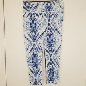 VSX Sport Knockout Capri Leggings by Victoria Secret